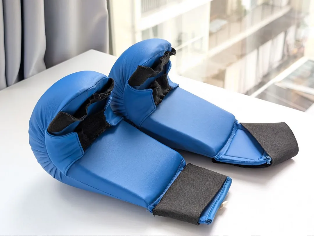 Karate sparring gloves Arawaza WKF XL — photo 3