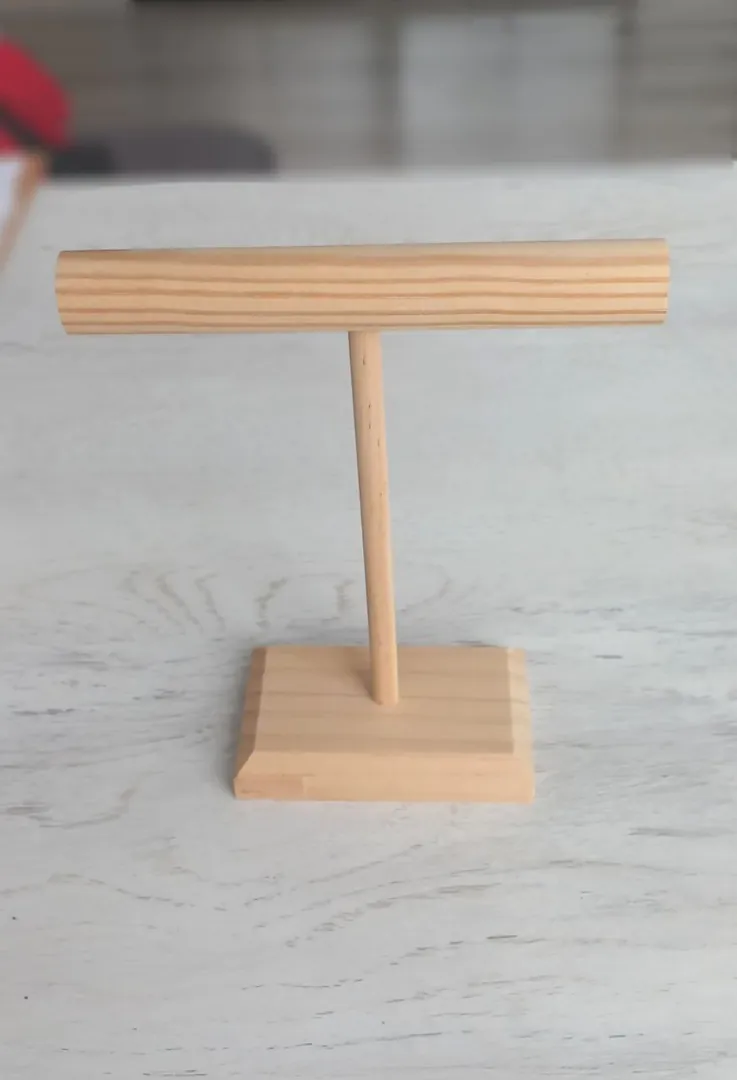 Jewelry stand — photo 1