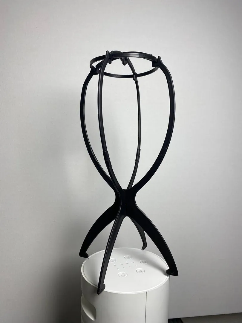 Blonde wig with stand — photo 1