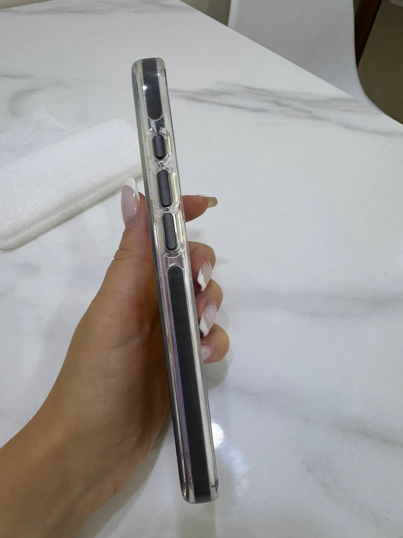 Чехол для iPhone 16 Pro с MagSafe — фото 1