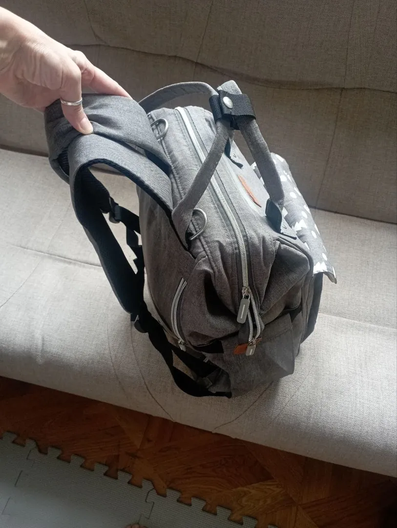 Ergonomic backpack for parents — photo 1