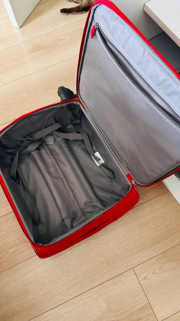 American Tourister Carry-on Suitcase — photo 1