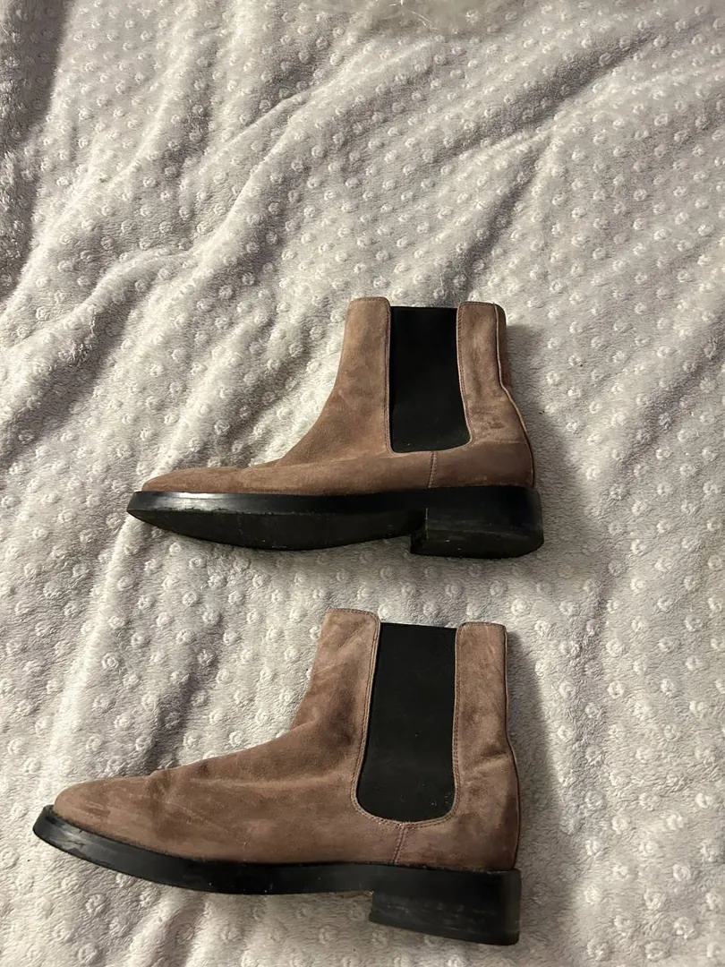 Chelsea boots — photo 1