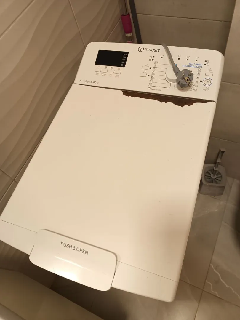 Стиральная машина Indesit — фото 1