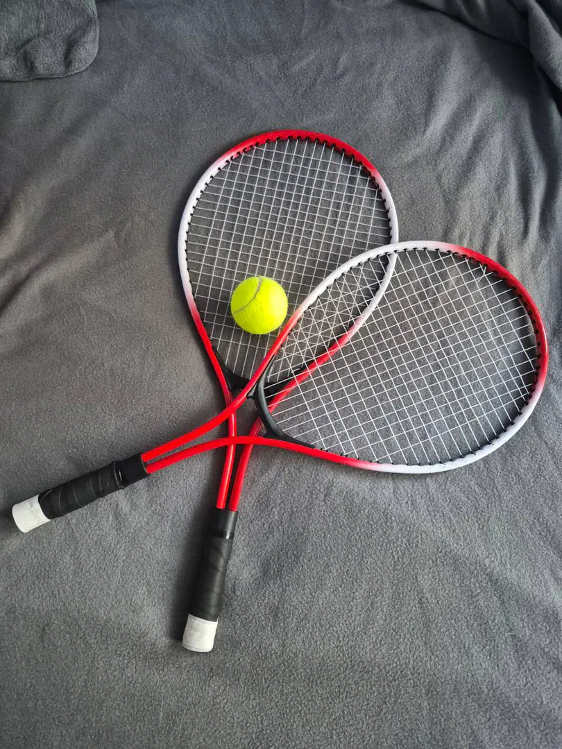 Tennis rackets with case and ball — photo 1