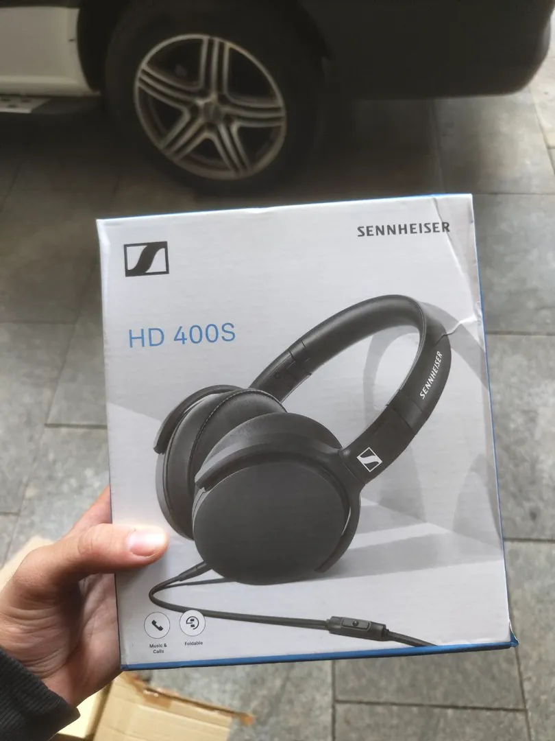 Wireless headphones Sennheiser HD 400S — photo 1