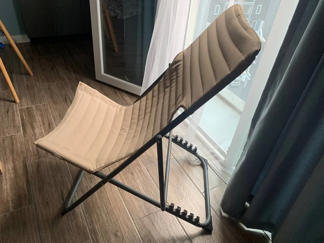 Foldable lounge chair with removable cover — photo 2