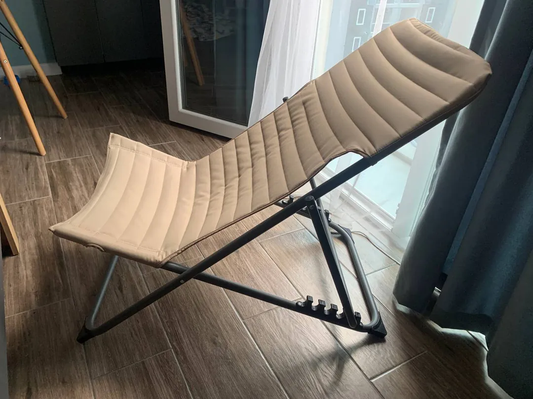 Foldable lounge chair with removable cover — photo 4