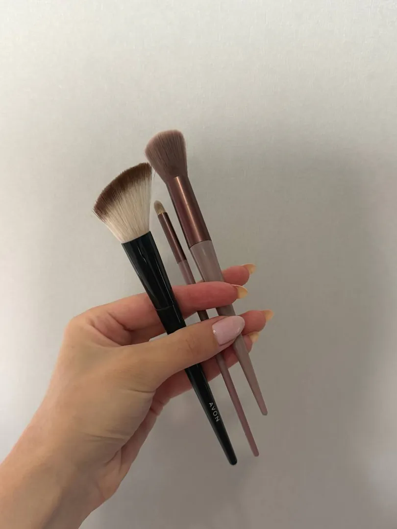 Avon Brush — photo 1