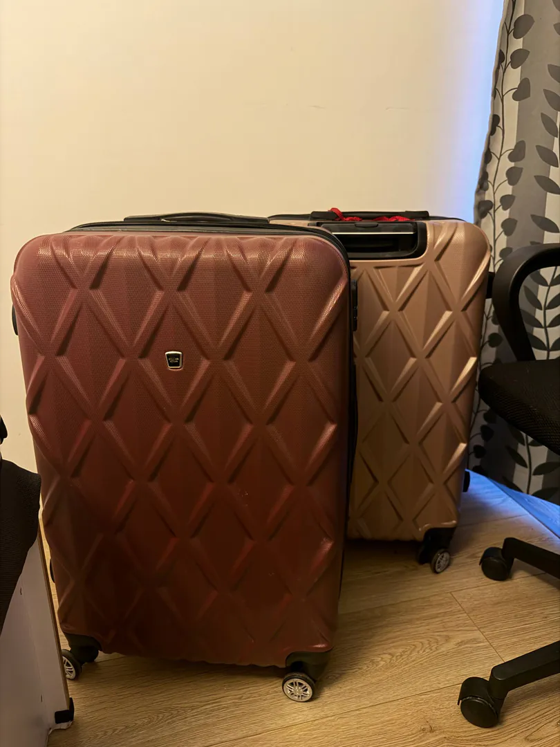 Set of suitcases — photo 7