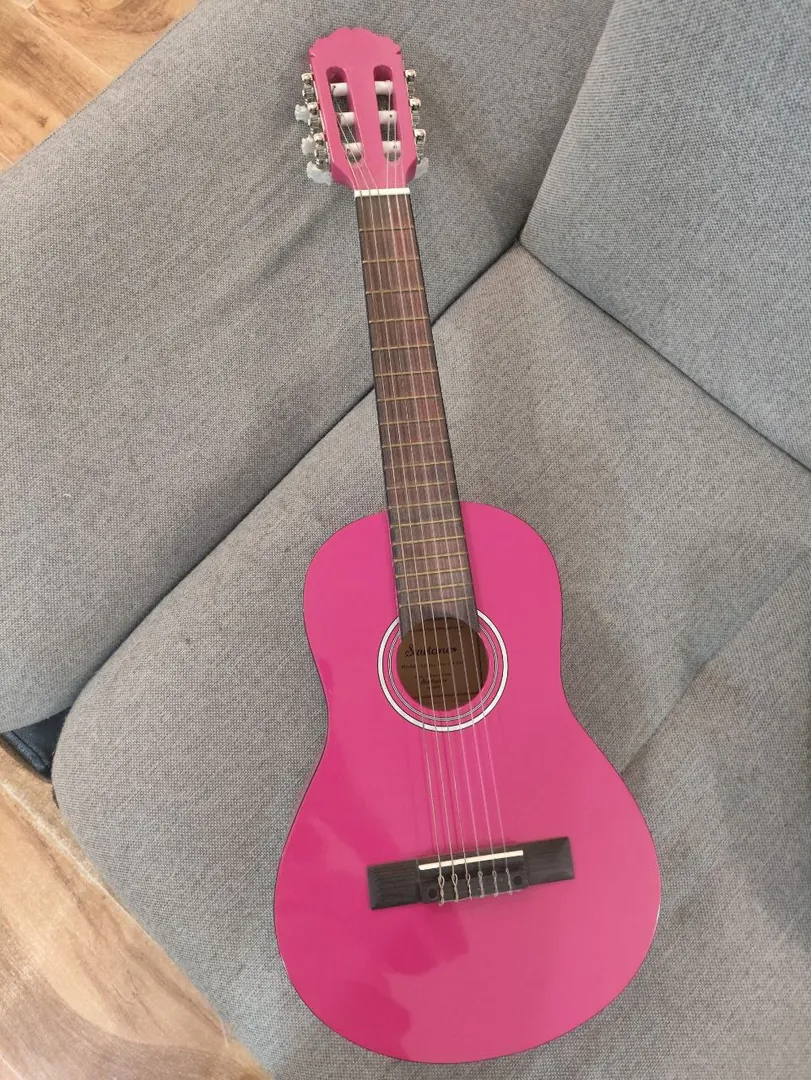 Children's classical guitar Harley Benton 1/4 — photo 1