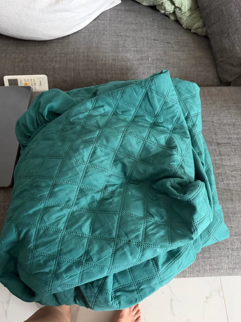 Waterproof mattress cover with elastic 160х200 — photo 1