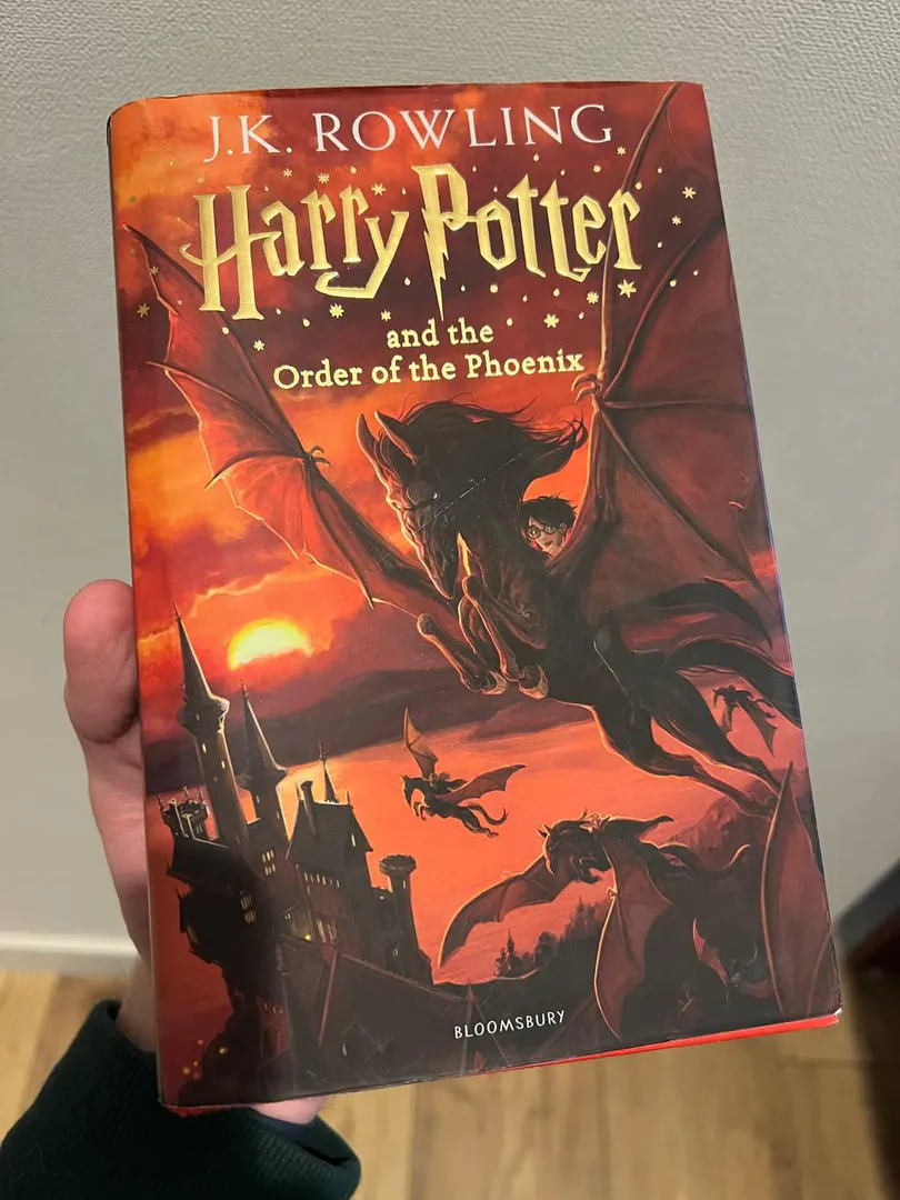 Книга Гарри Поттер и Орден Феникса (английская версия) — фото 1