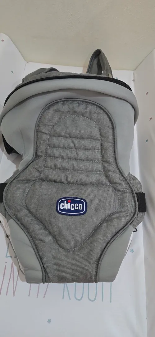 Chicco Soft & Dream Baby Ergonomic Backpack Carrier — photo 1
