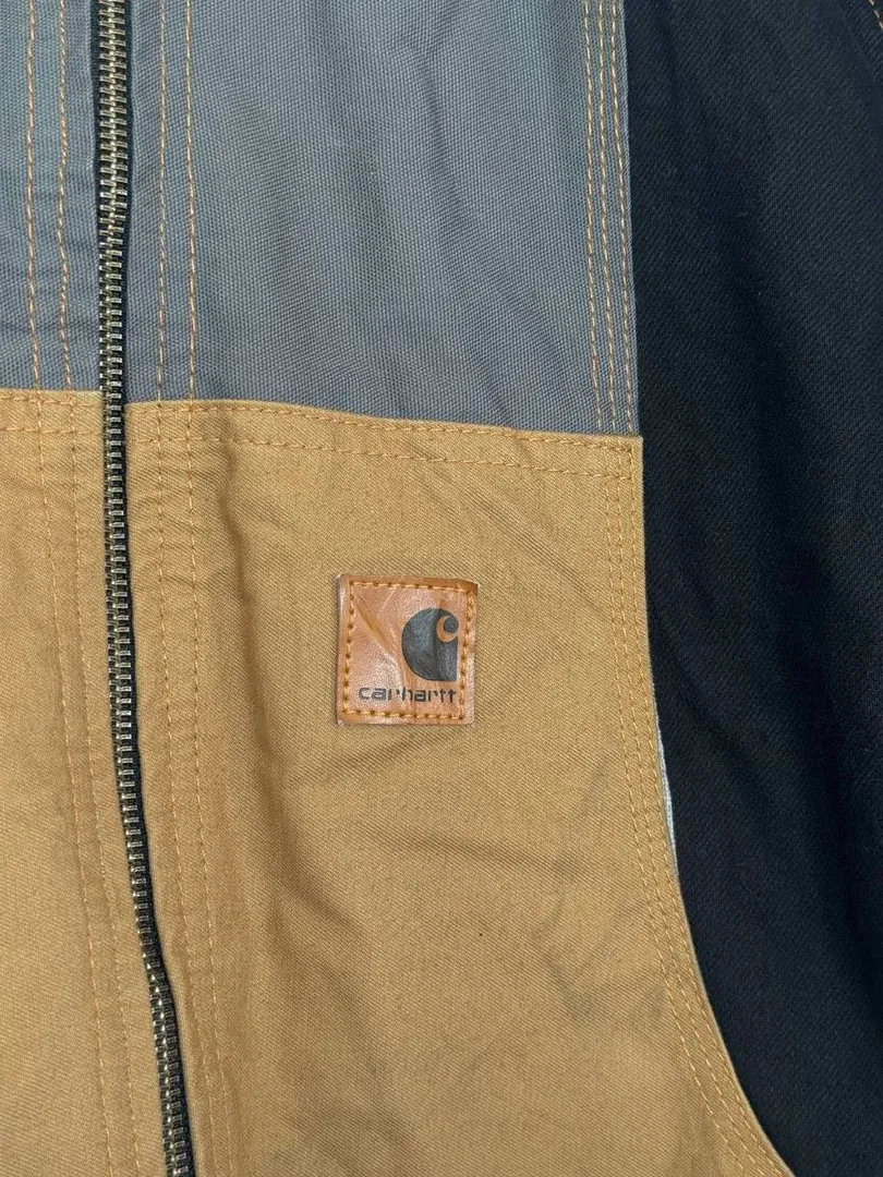 Carhartt Jacket — photo 1