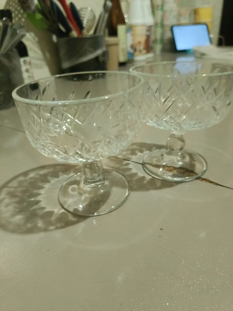 Glass bowl — photo 1