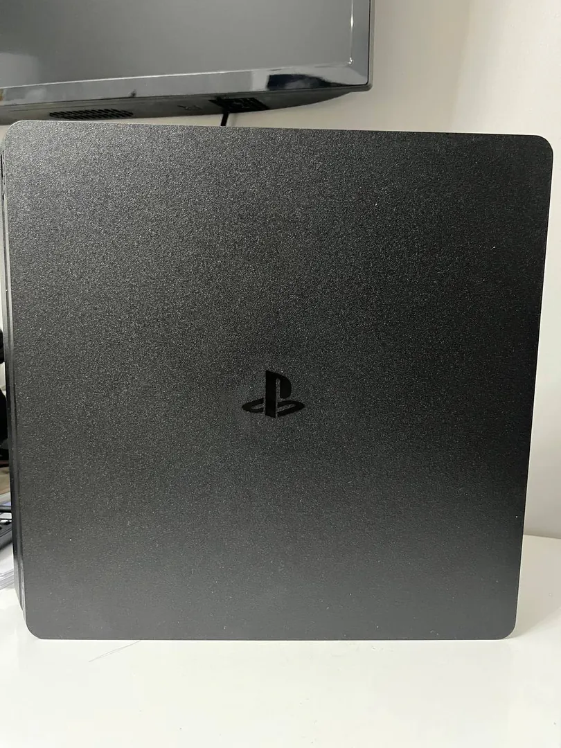 PS4 Slim 1TB Gaming Console and 3 Gamepads — photo 1
