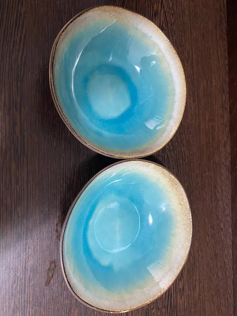 Deep turquoise plates — photo 1