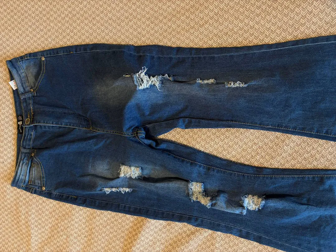 Maternity jeans — photo 4