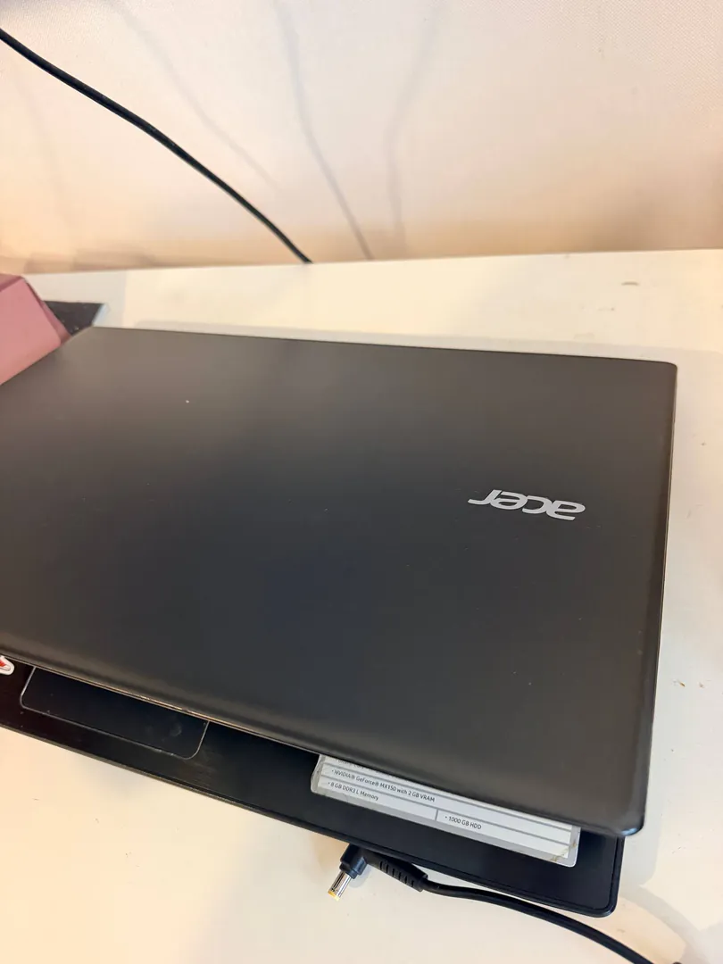 Ноутбук Acer Aspire E15 — фото 1