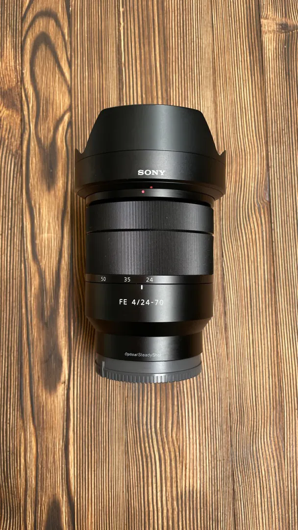 Sony FE 24-70 F4 ZEISS Lens — photo 1