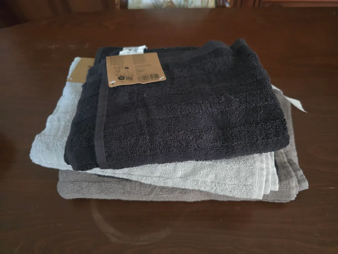 Towels — photo 1