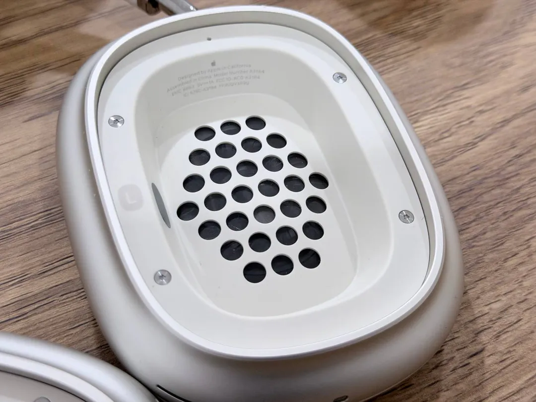 AirPods Max 2024 USB-C Headphones — photo 1