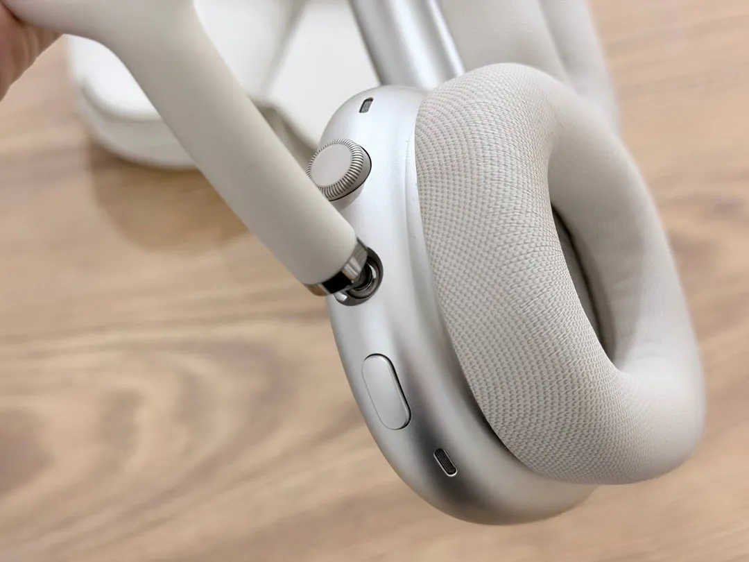 AirPods Max 2024 USB-C Headphones — photo 3