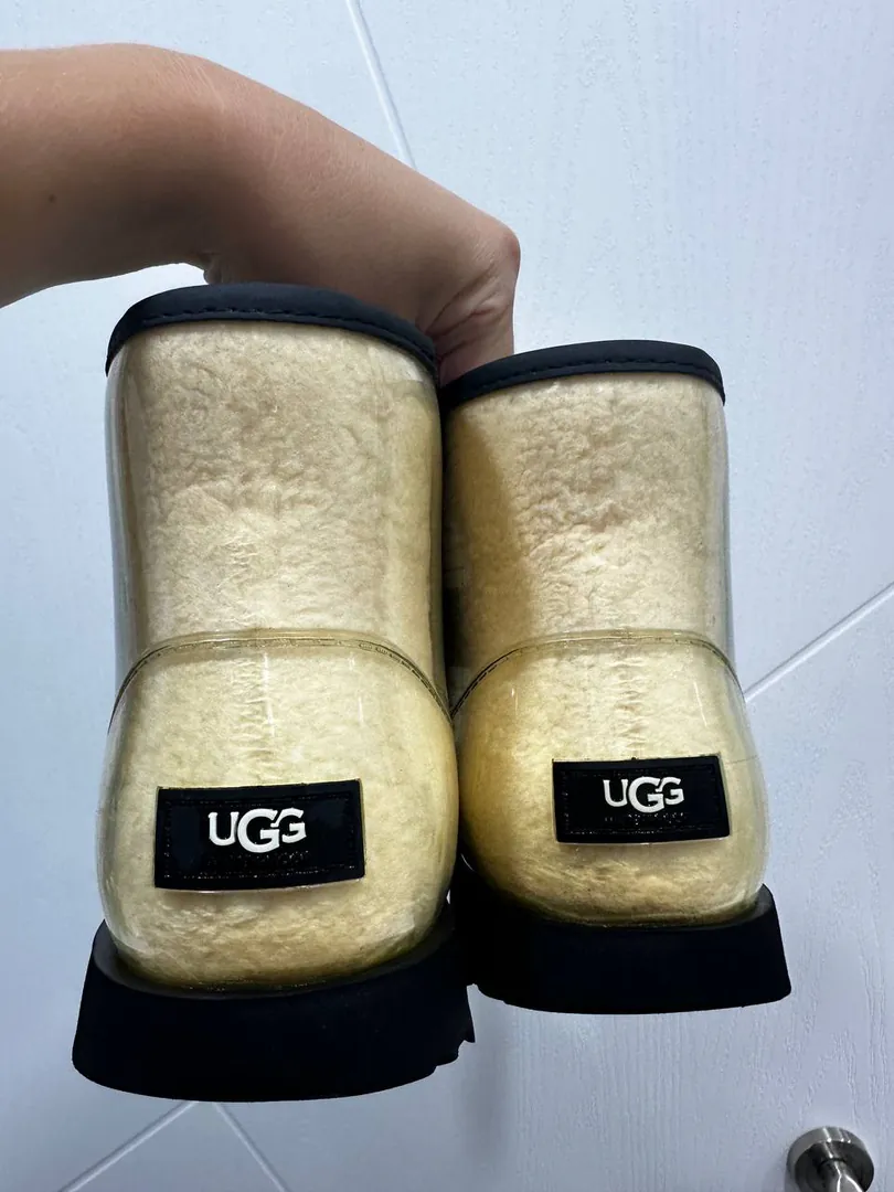 UGG Boots — photo 1