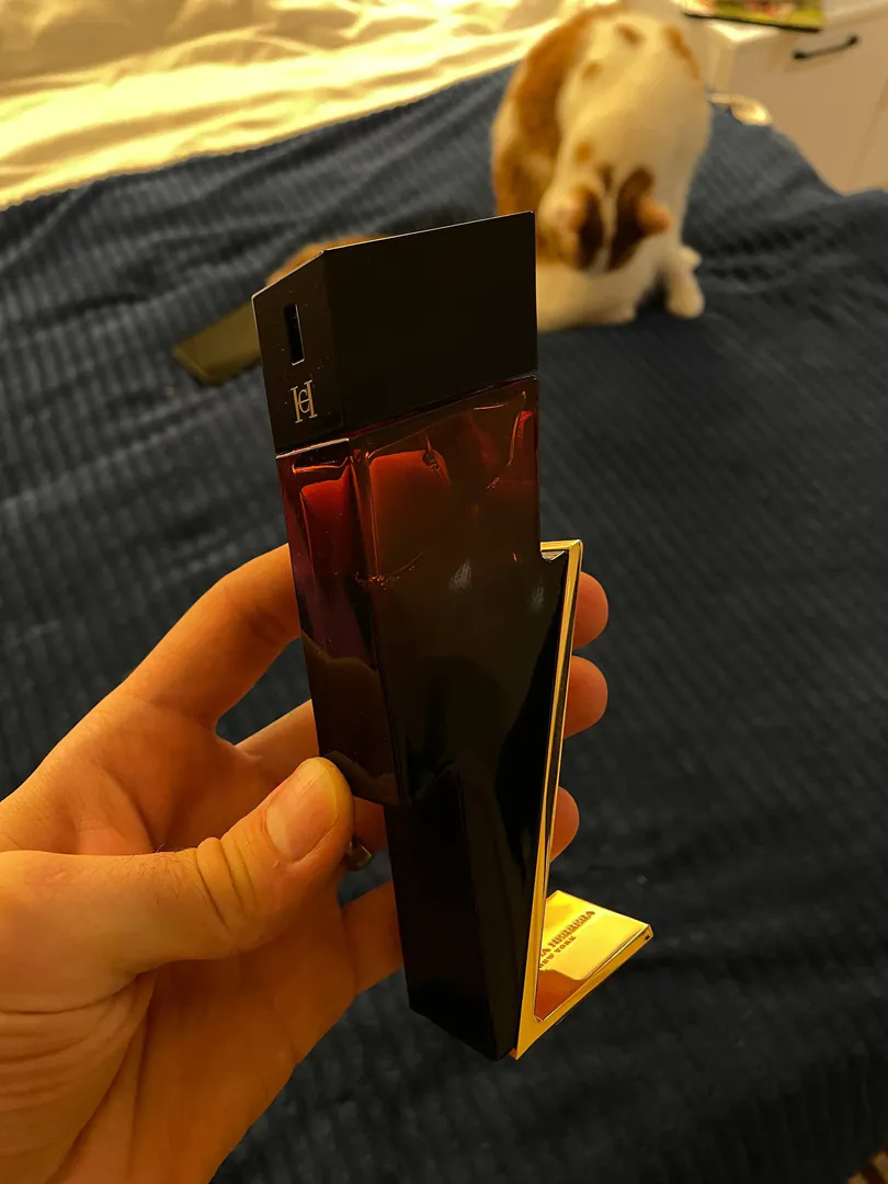 Carolina Herrera Bad Boy Elixir 50 მლ — ფოტო 4