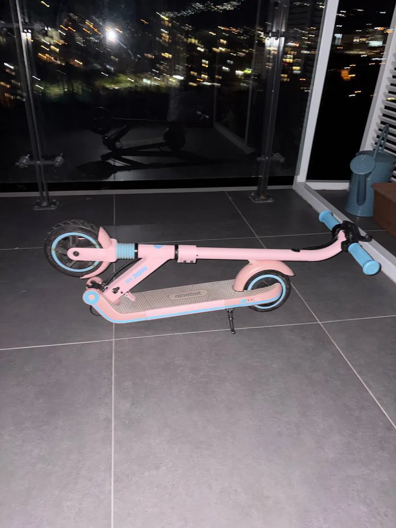 Children's electric scooter Ninebot Kids ZING E8 — photo 1