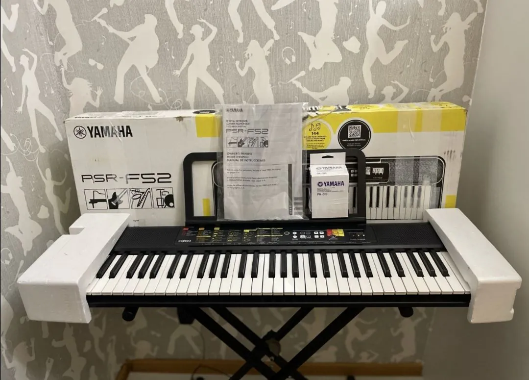 Synthesizer Yamaha PSR-F52 — photo 1