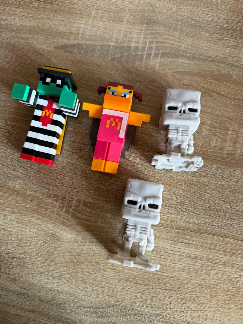 Minecraft Skeleton toy from McDonald's — photo 1