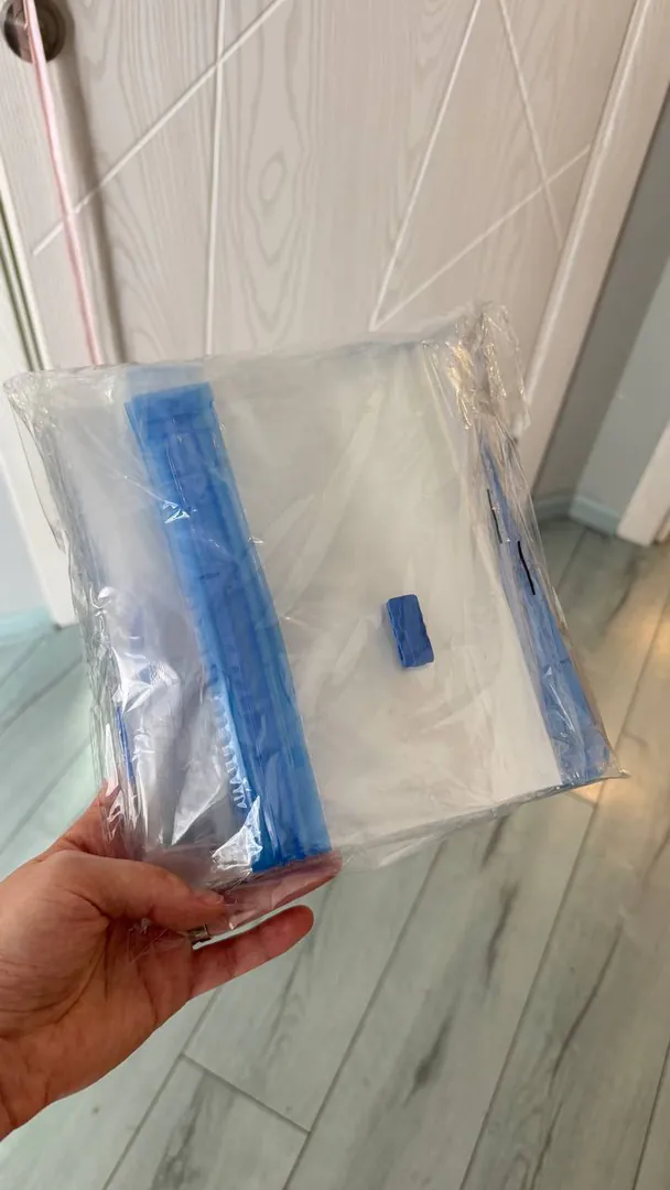 Vacuum storage bags with pump — photo 2
