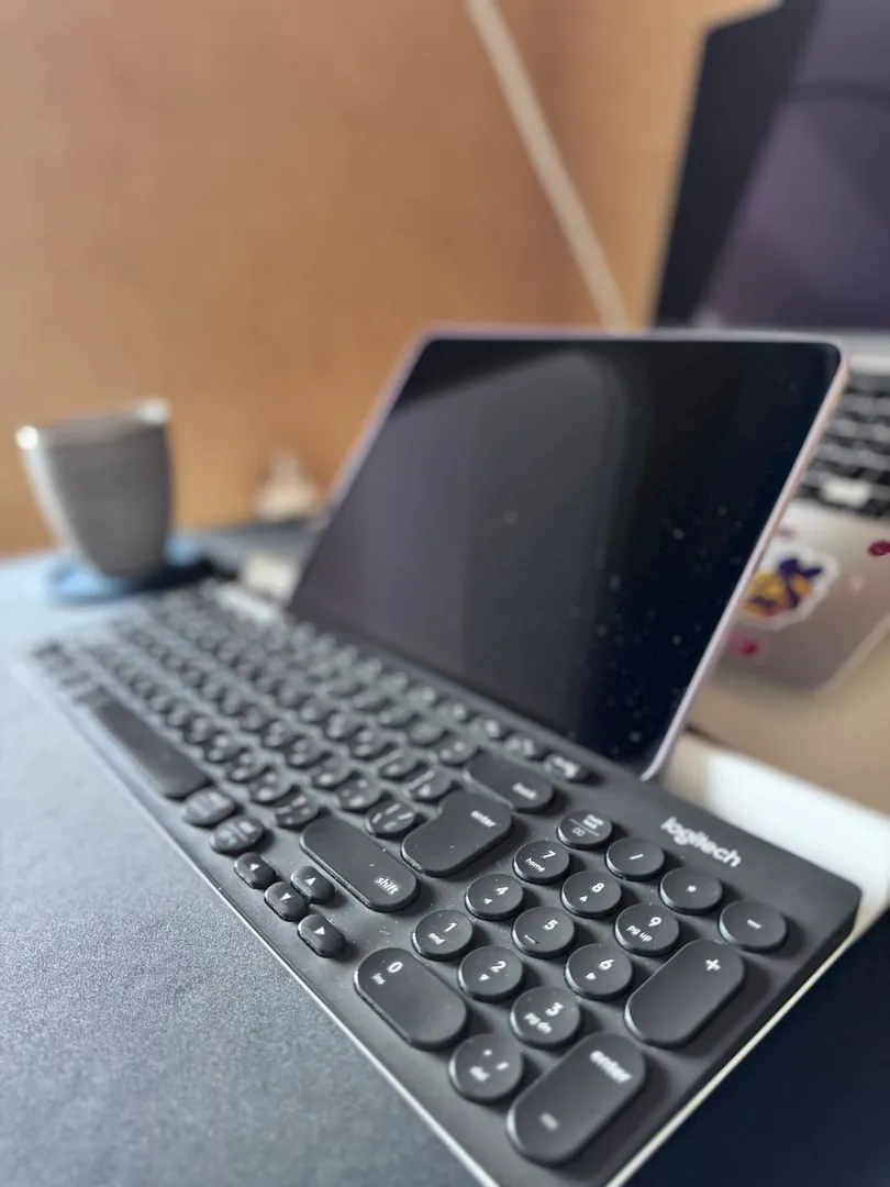 Беспроводная клавиатура Logitech K780 Multi-Device — фото 7