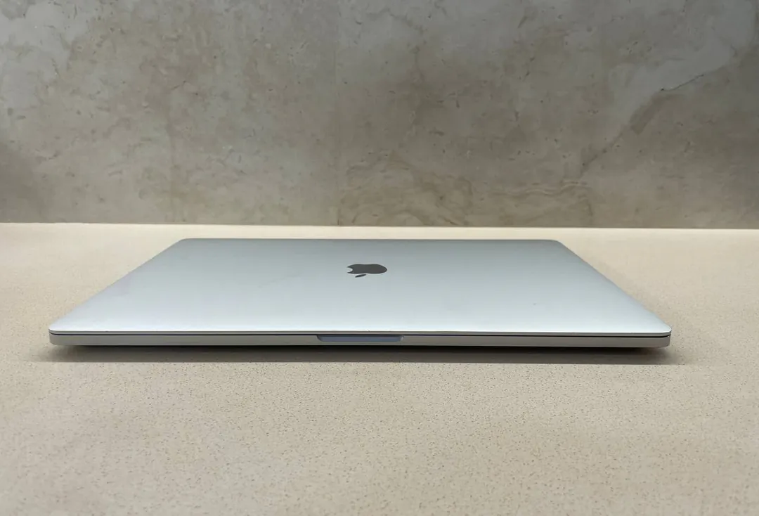 MacBook Pro 16″ (2019) Intel Core i9 16GB 1TB SSD — фото 1
