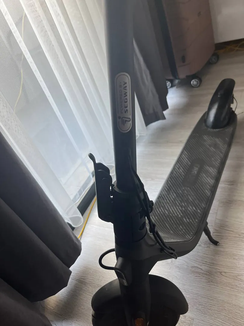 Ninebot KickScooter E2 Electric Scooter — photo 5