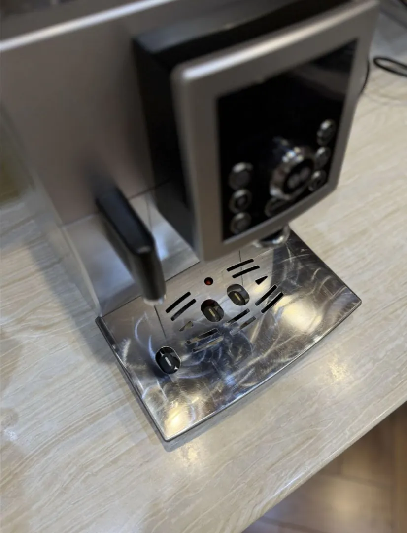 Кофемашина DeLonghi — фото 1