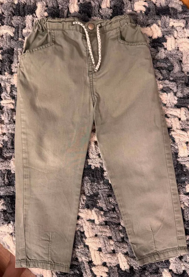 Children's light green pants — photo 1