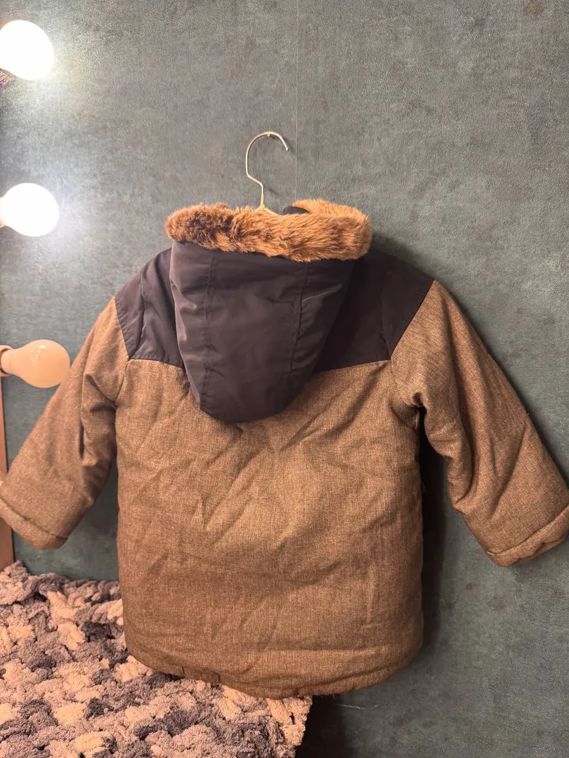 Children's winter jacket with hood — photo 2