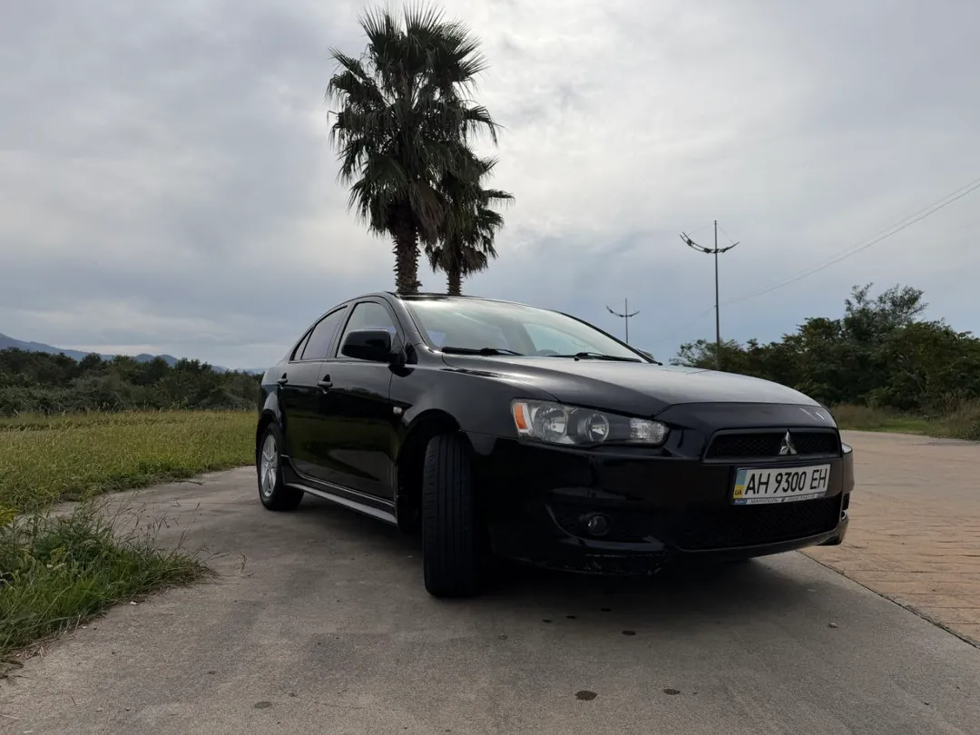 Mitsubishi Lancer X 2008 — фото 1