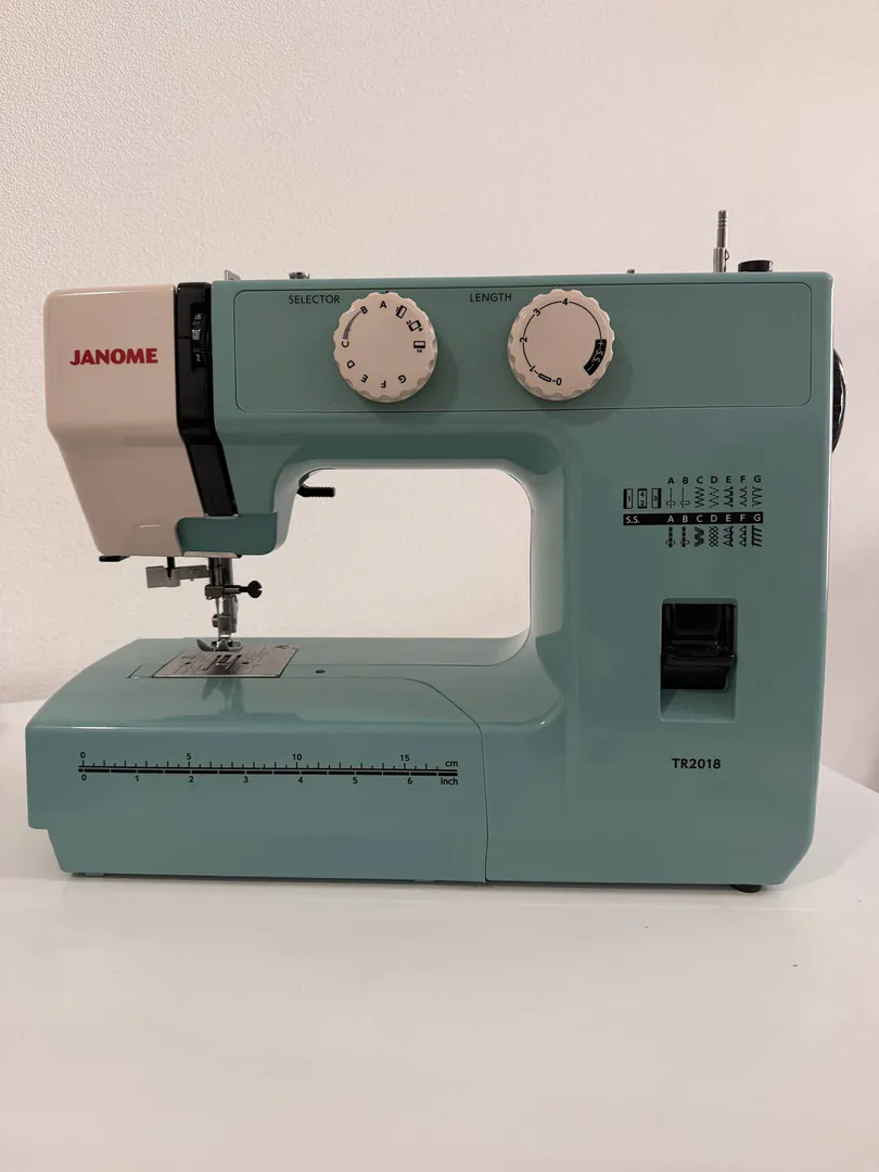 Швейная машина Janome TR2018 — фото 5