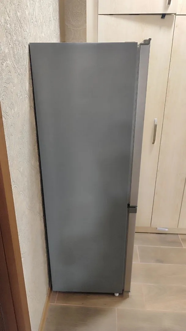 Холодильник Hisense RD-23DC Silver — фото 1