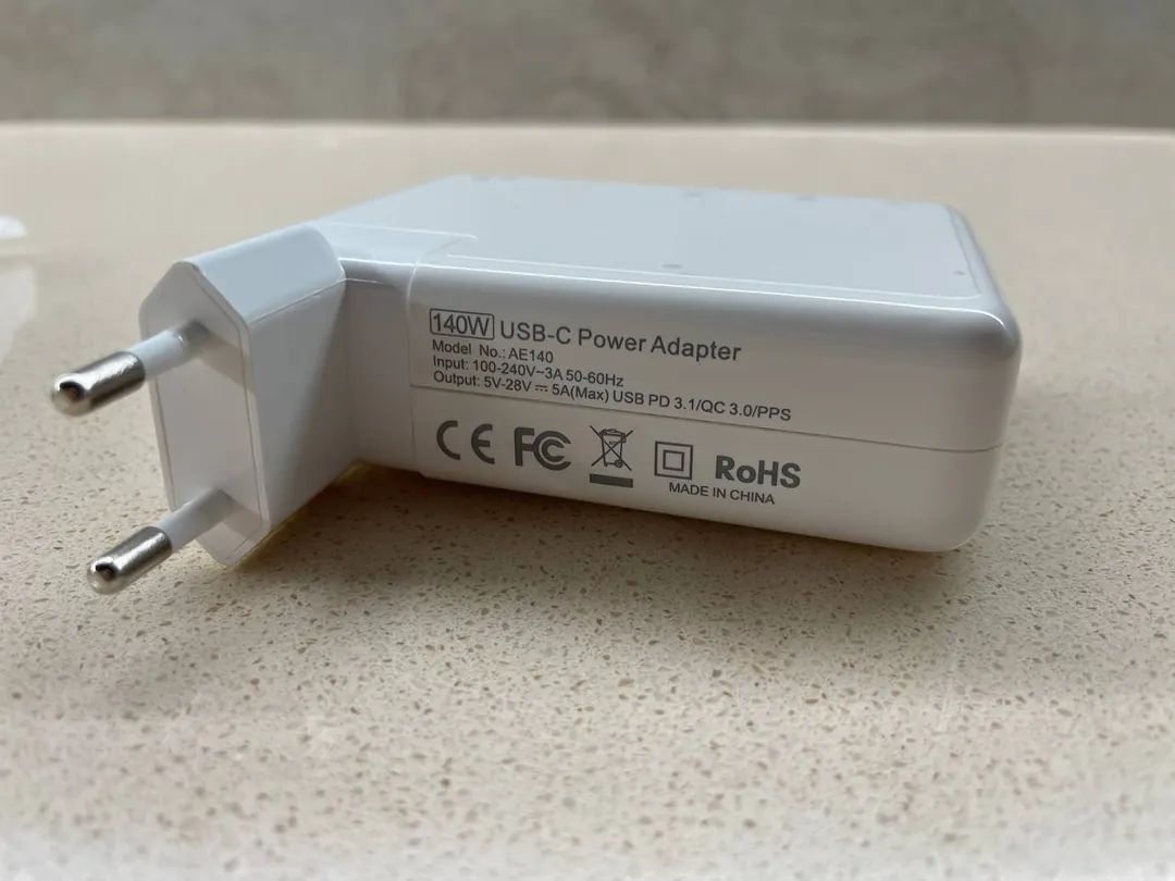 Зарядный блок USB-C 140 Вт — фото 1