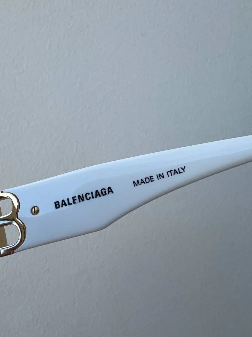 Balenciaga მზის სათვალეები — ფოტო 2