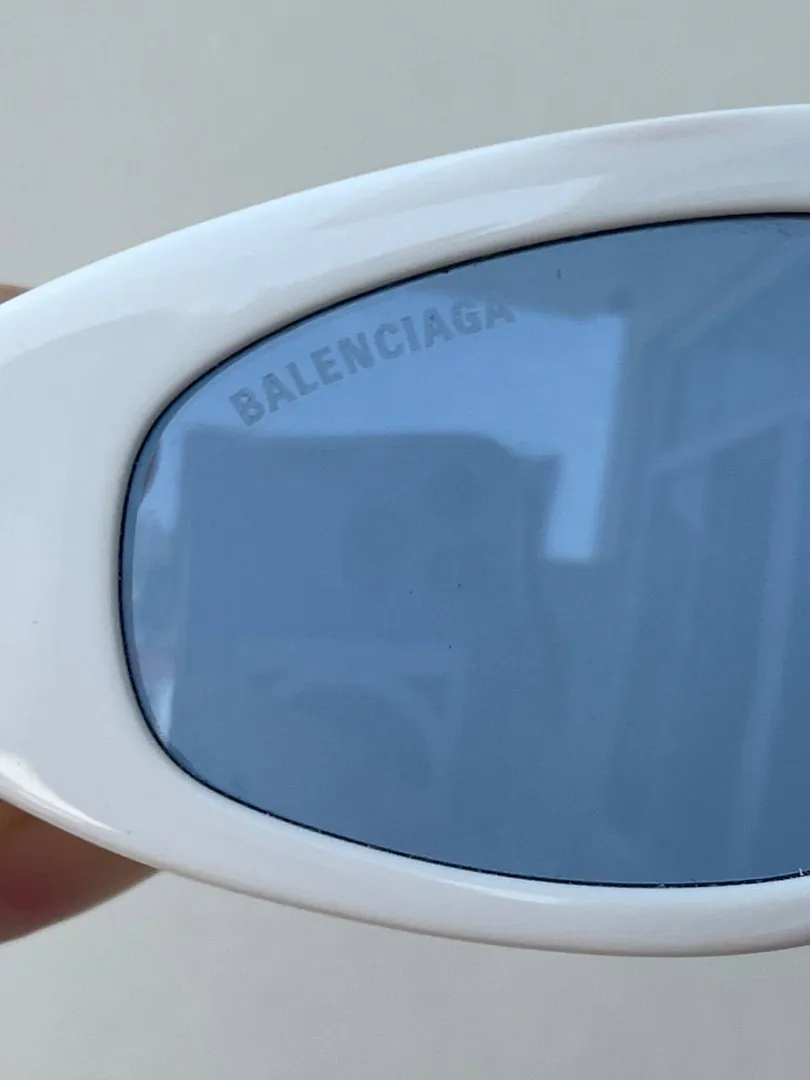 Balenciaga მზის სათვალეები — ფოტო 3