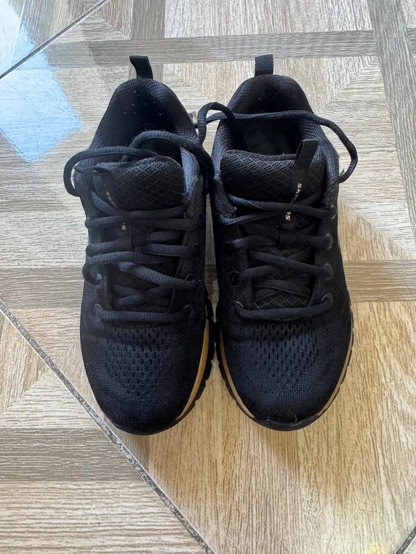 Skechers Sneakers — photo 1