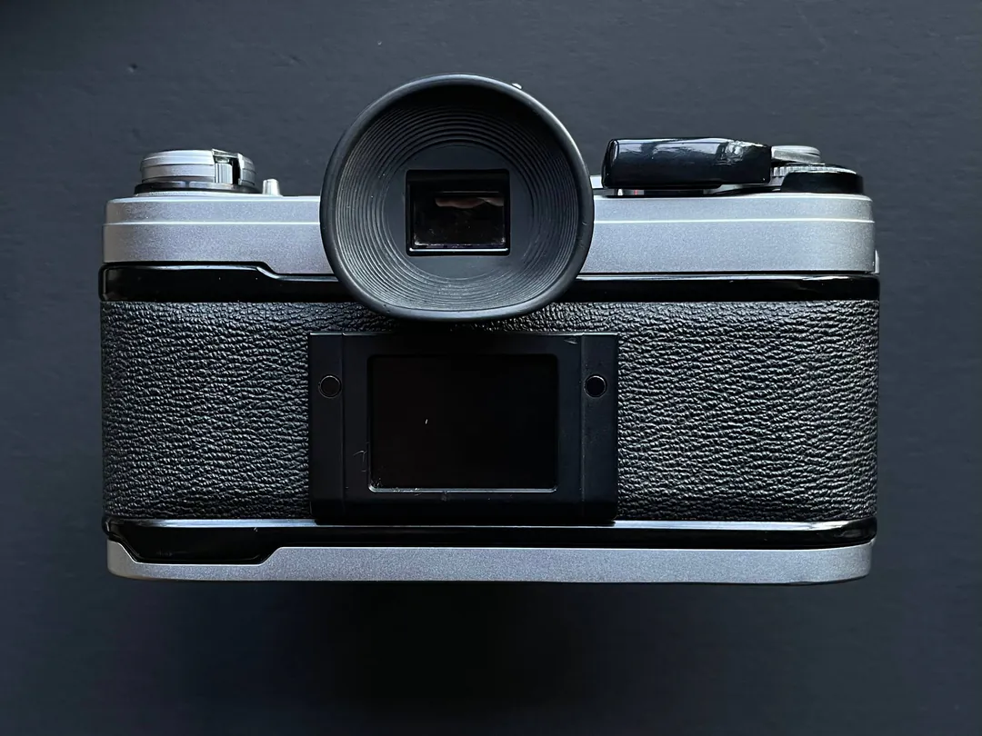Canon AT-1 SLR Camera — photo 2