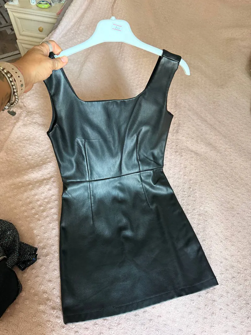 Children's faux leather dress Primark 134-140 — photo 1