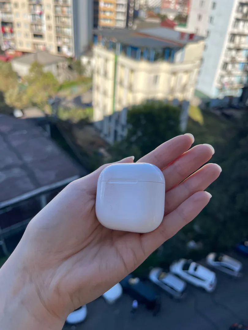 AirPods 4 Noise Cancelling Headphones — photo 1